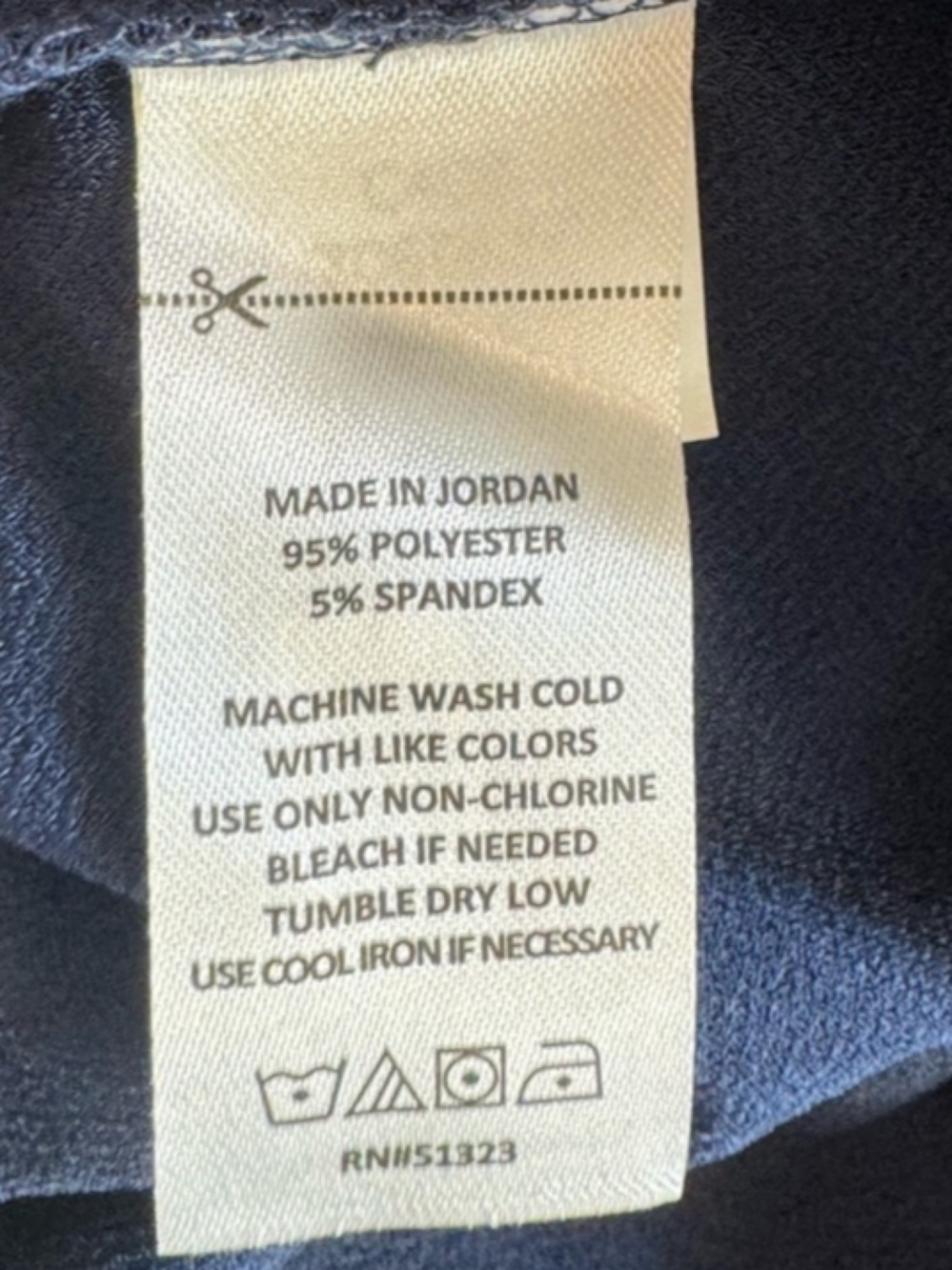 CeCe Puff Sleeve Crepe Knit Top with Statement Bow Size Medium Stretch MSRP $79 - Picture 5 of 6